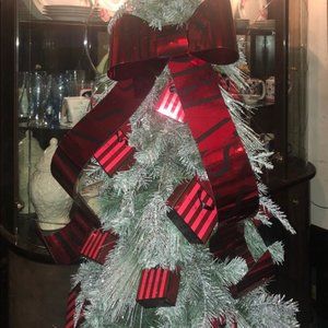 Victoria Secret Christmas Tree , Store Display,